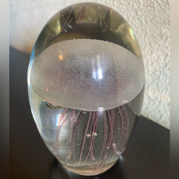Glow in the Dark Lavender Dynasty Gallery Jellyfish Paper Weight - Picture 3 of 7